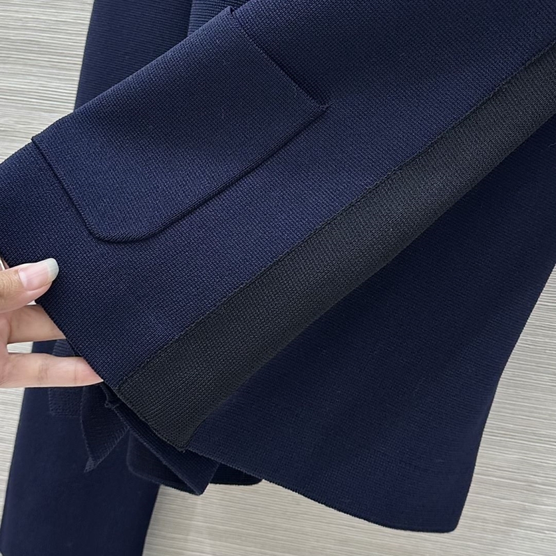 chr1st1an D10r outwear